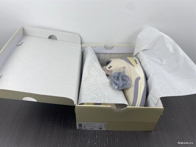 One Kick 3 Muslin Air DH7139-100 Retro Jordan 0722